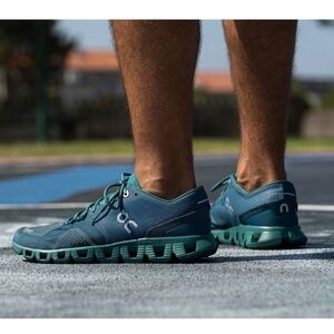 On Running Cloud X Men's Running Shoes Storm / Tide 
US 8.5